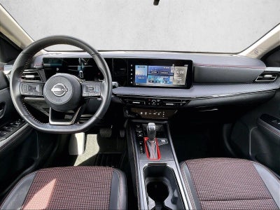 2025 Nissan Kicks SR FWD
