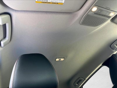 2025 Nissan Kicks SR FWD
