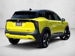 2025 Nissan Kicks SR FWD