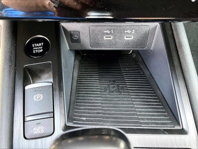 2025 Nissan Kicks SR FWD