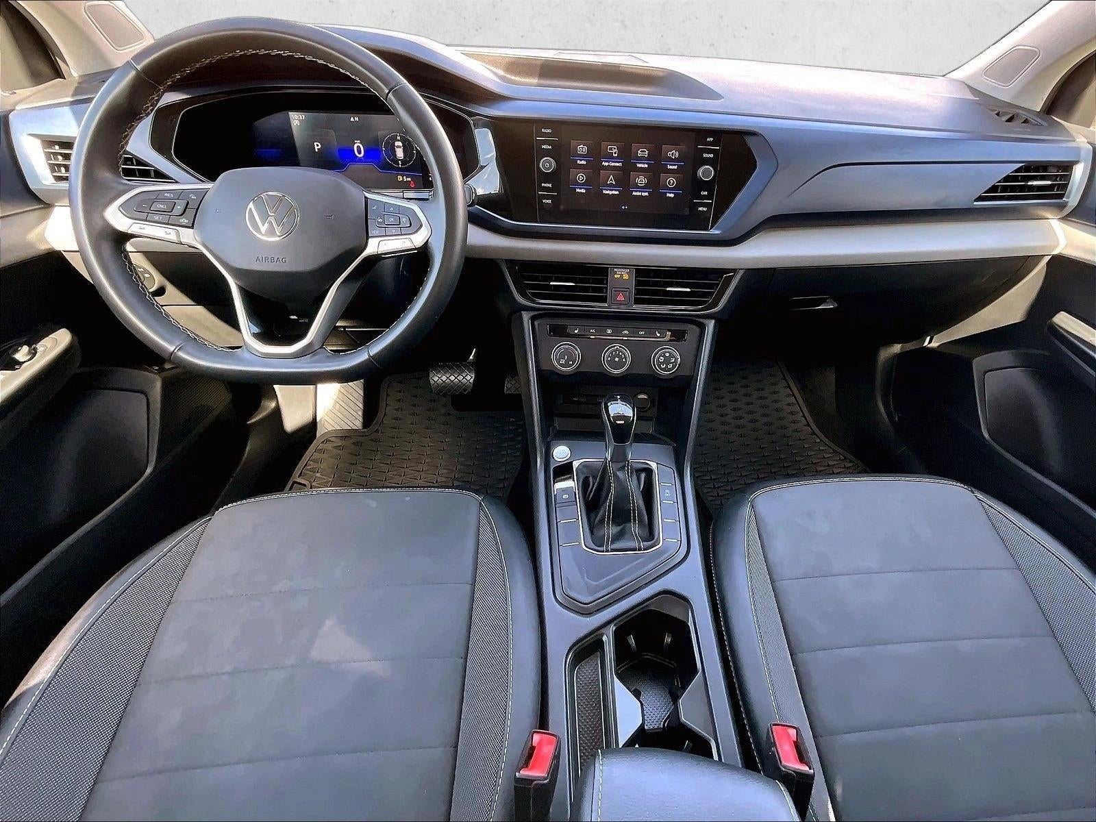 2022 Volkswagen Taos Base