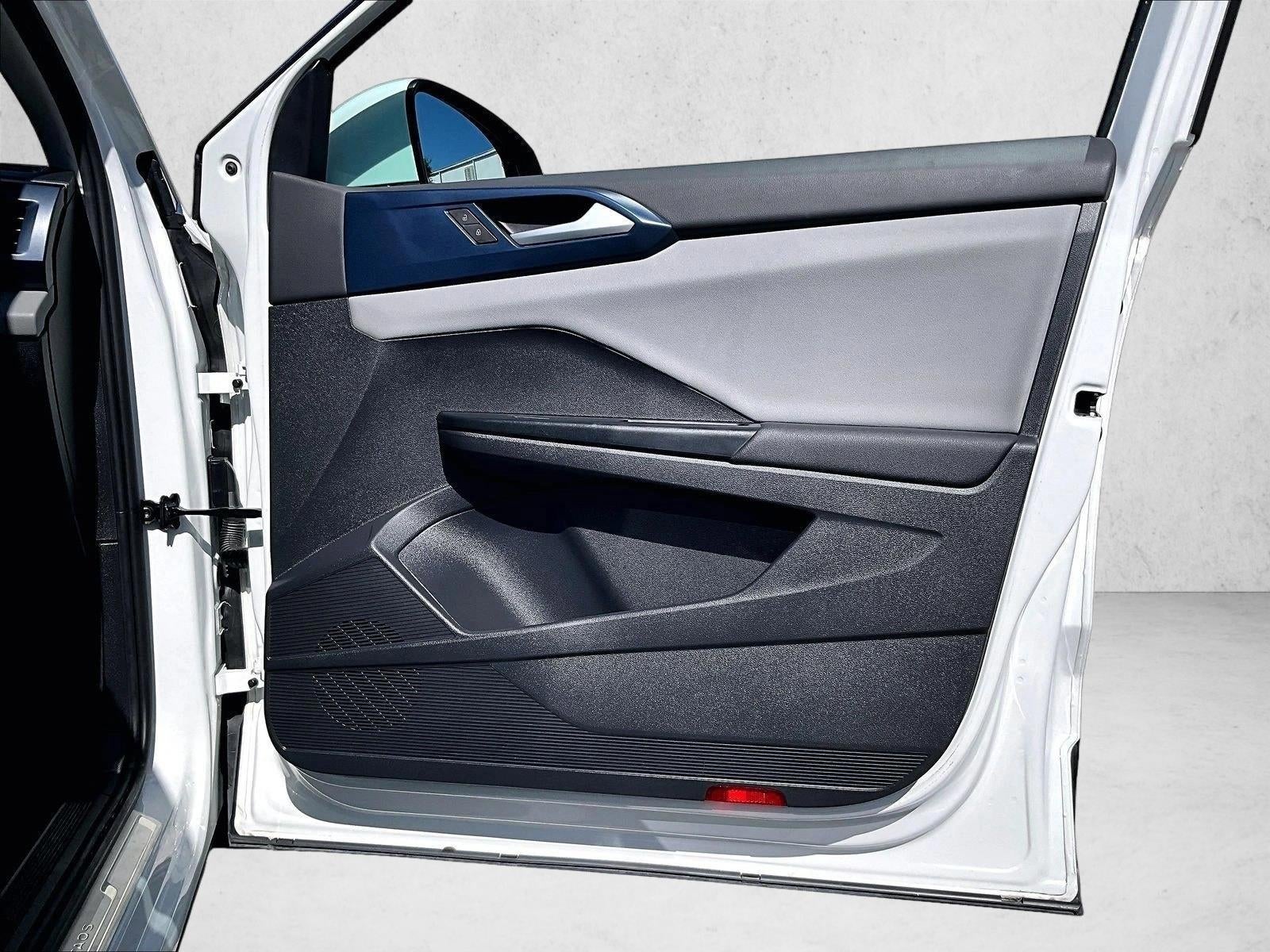 2022 Volkswagen Taos Base