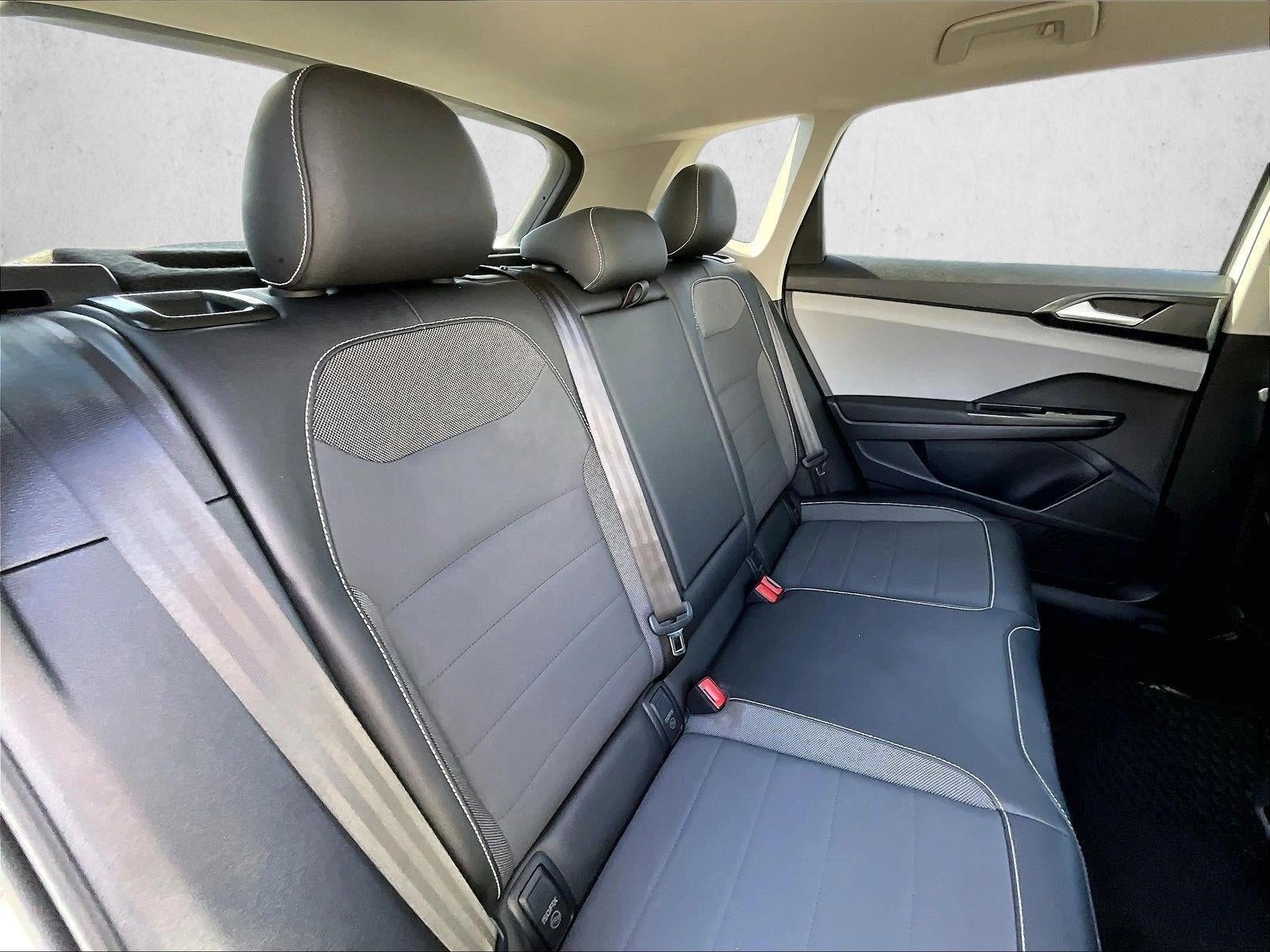 2022 Volkswagen Taos Base