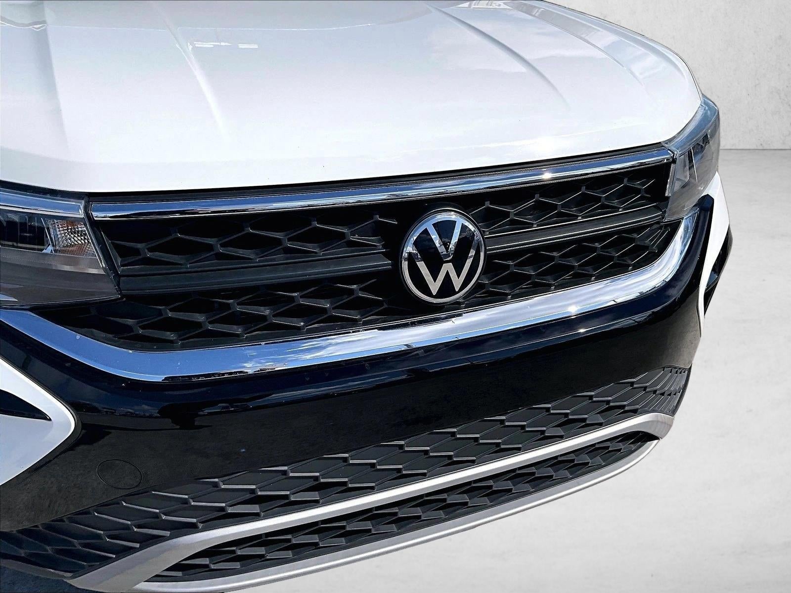2022 Volkswagen Taos Base