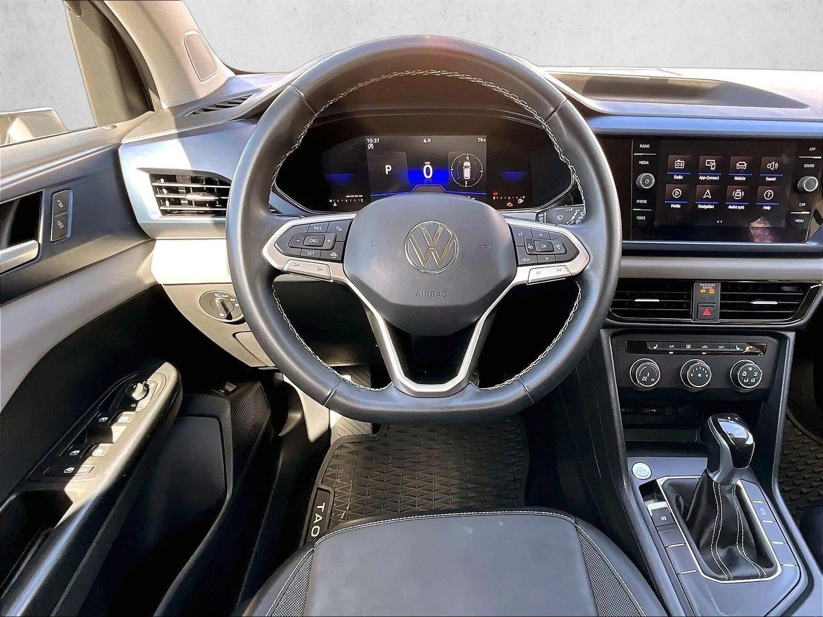 2022 Volkswagen Taos Base