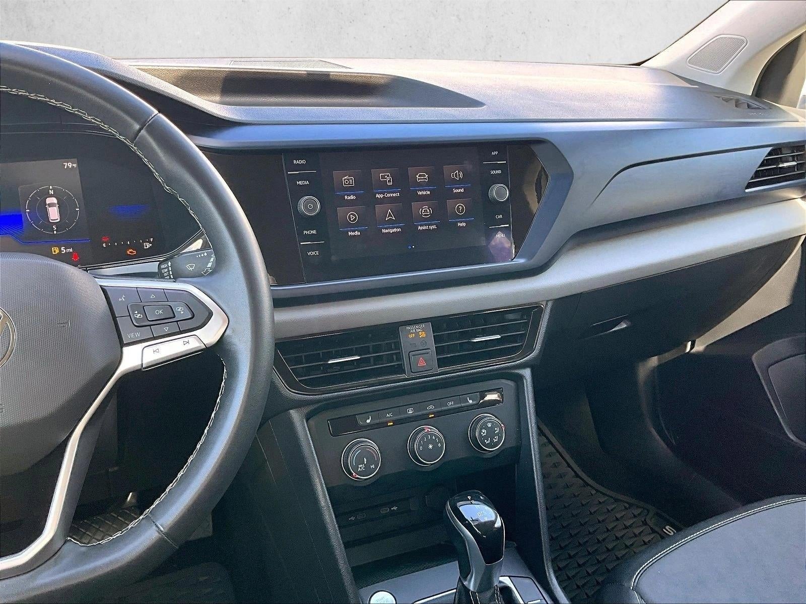 2022 Volkswagen Taos Base