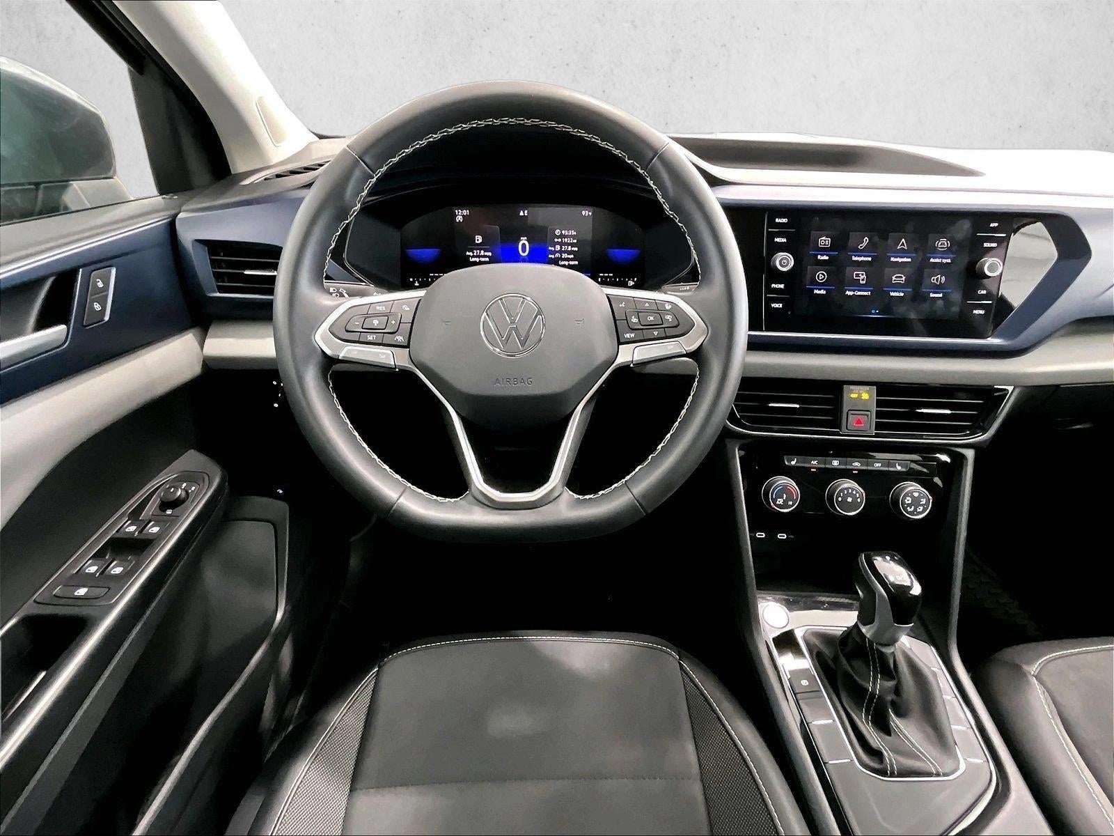 2023 Volkswagen Taos SE