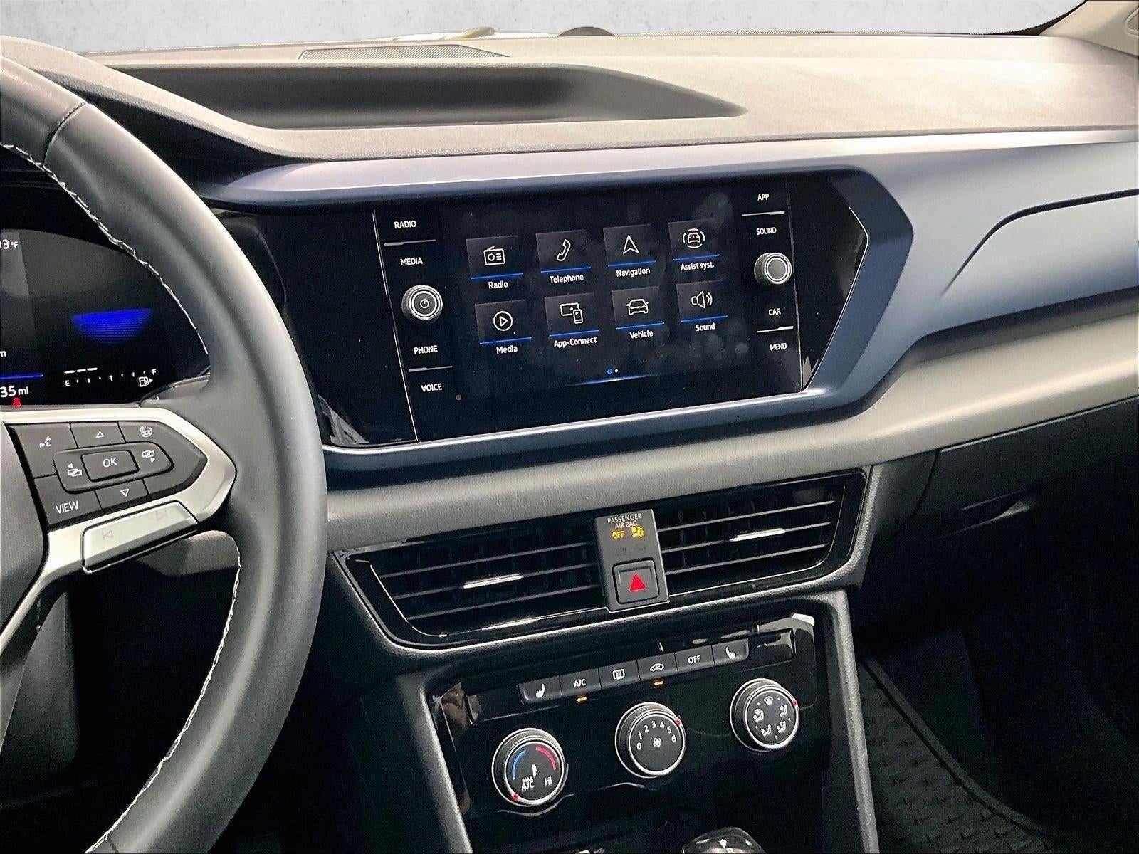 2023 Volkswagen Taos SE