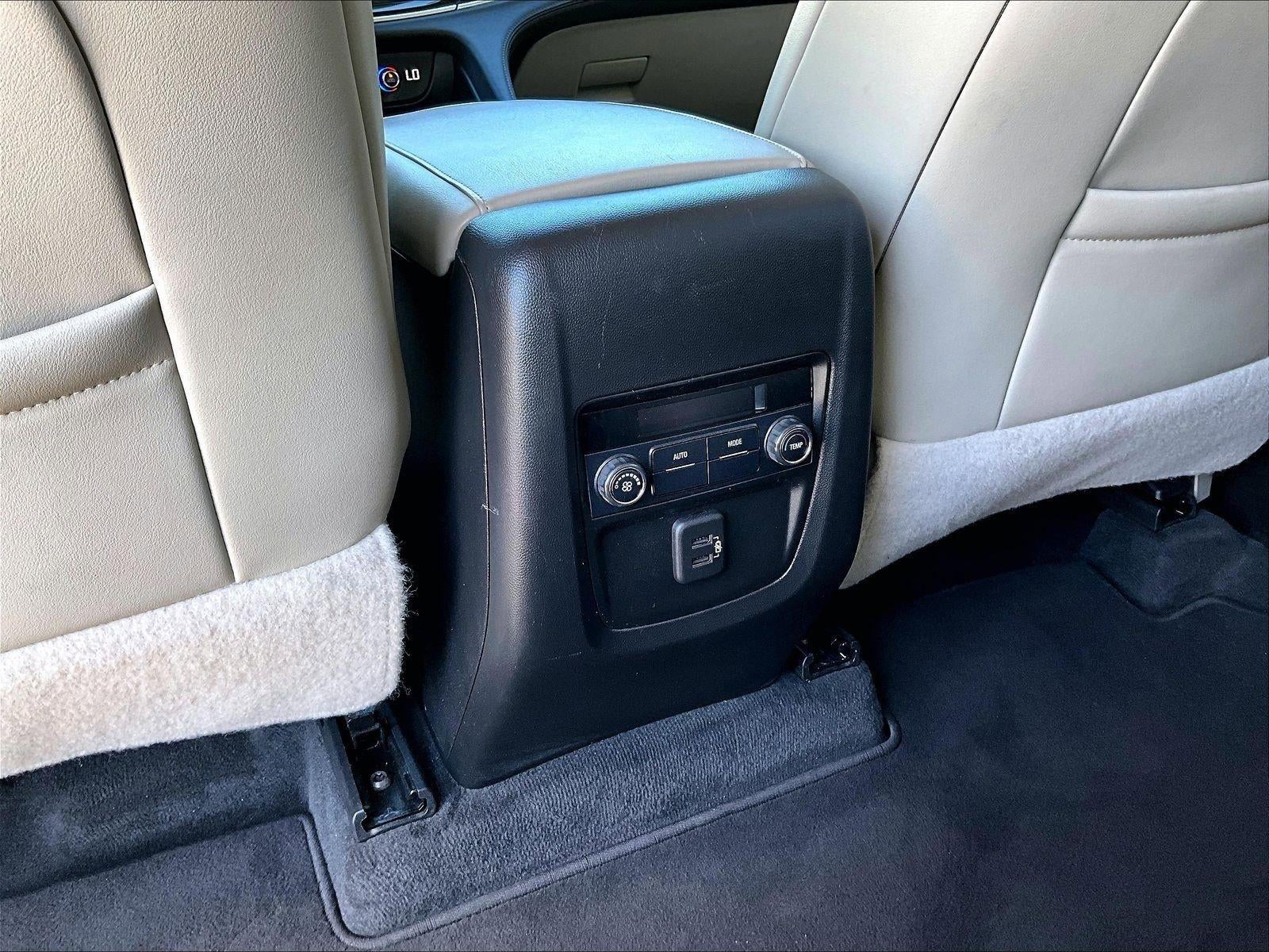 2020 Buick Enclave Essence