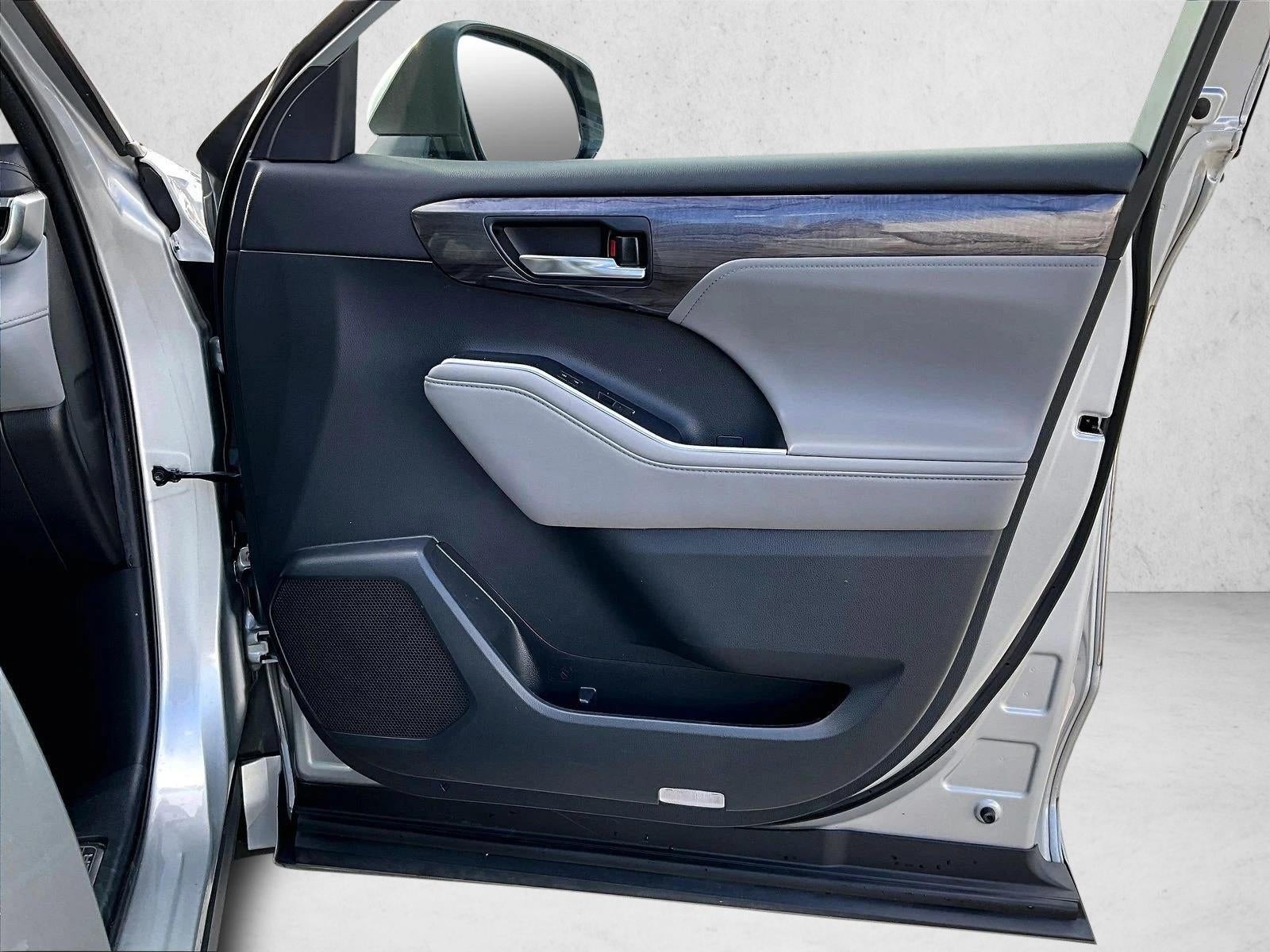 2021 Toyota Highlander Platinum