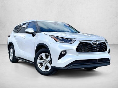 2024 Toyota Highlander LE