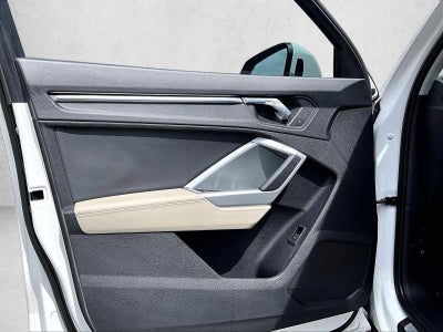 2020 Audi Q3 Premium 45 TFSI S line quattro Tiptronic