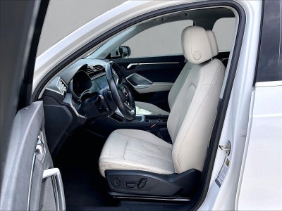 2020 Audi Q3 Premium 45 TFSI S line quattro Tiptronic