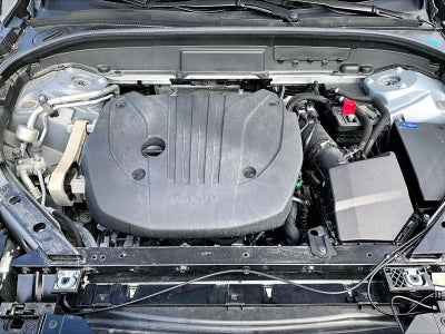 2024 Volvo XC60 Plus Dark Theme