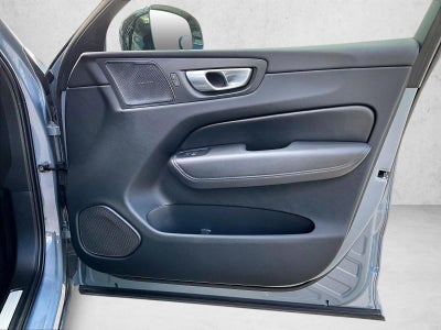 2024 Volvo XC60 Plus Dark Theme