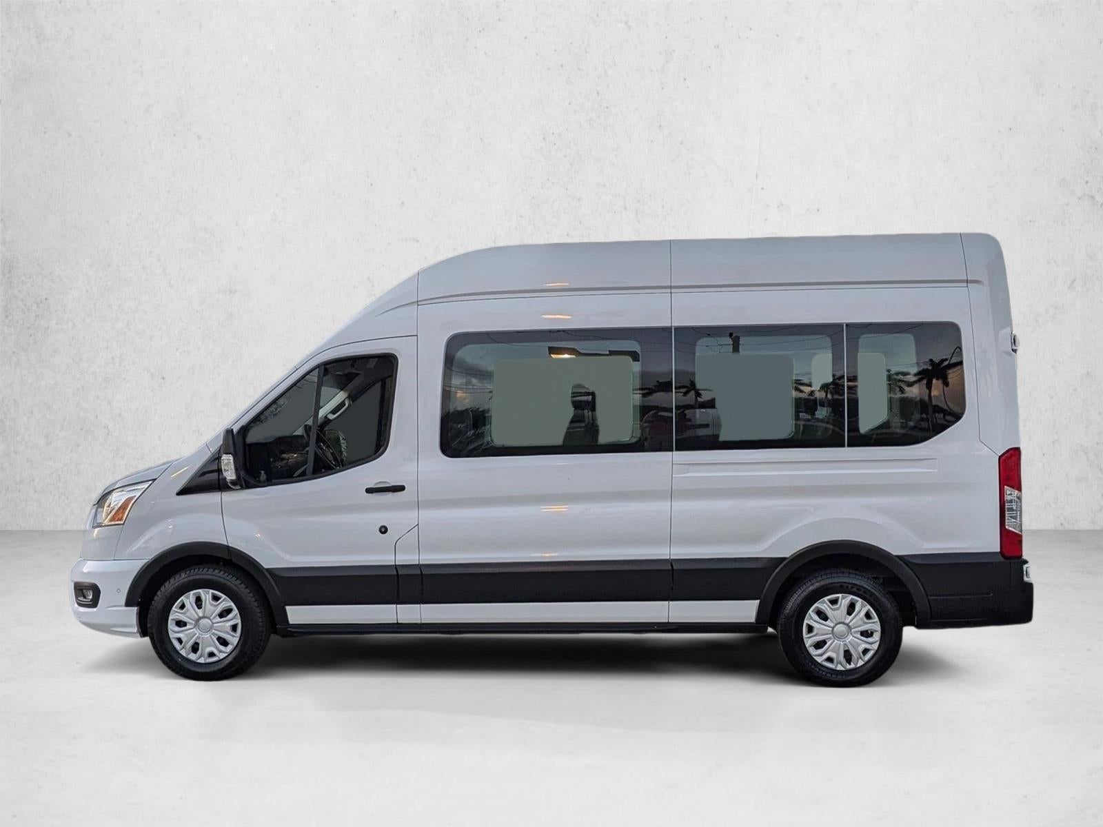 2022 Ford Transit Passenger Wagon XL