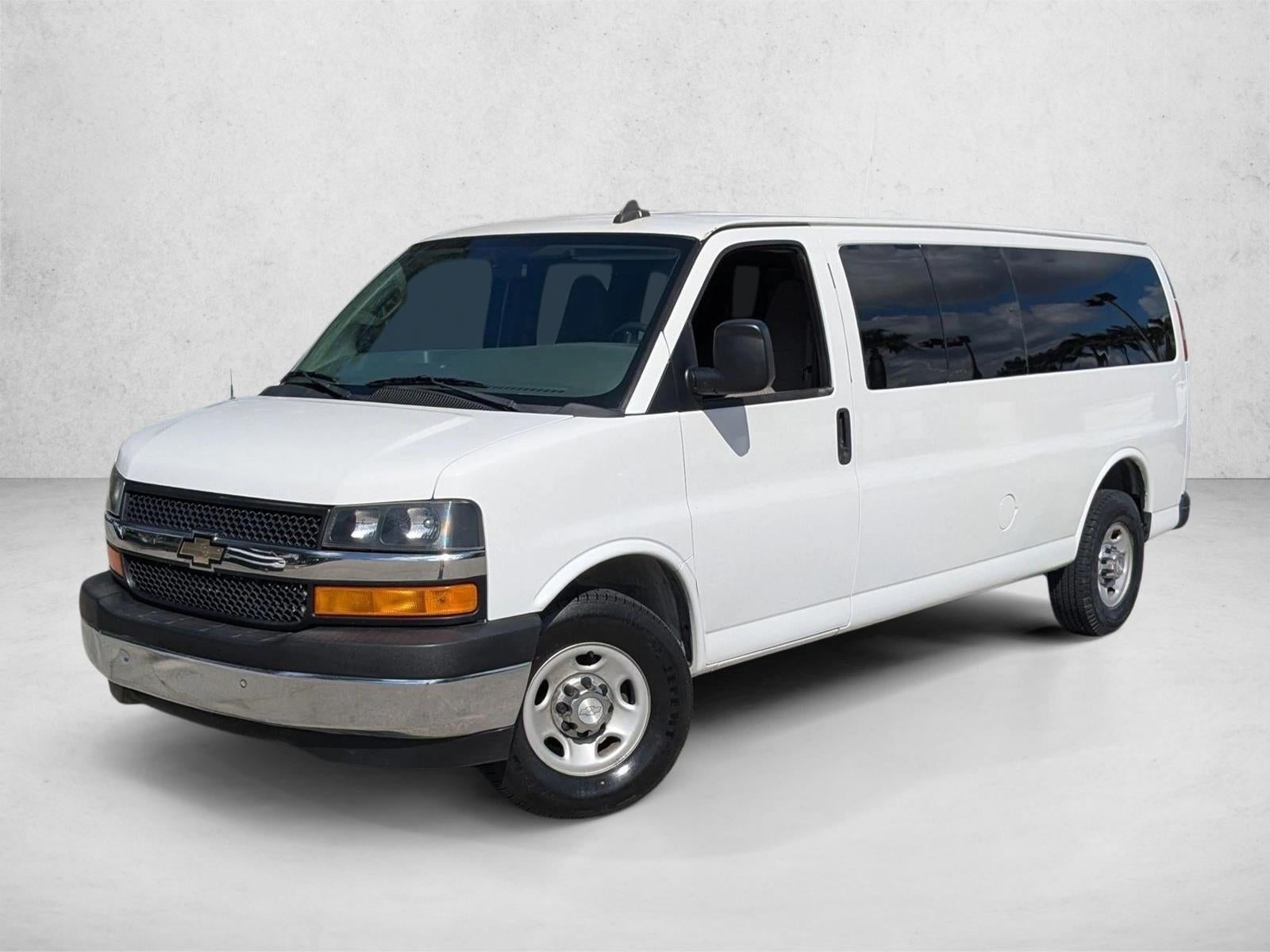 2017 Chevrolet Express Passenger 3500 LT
