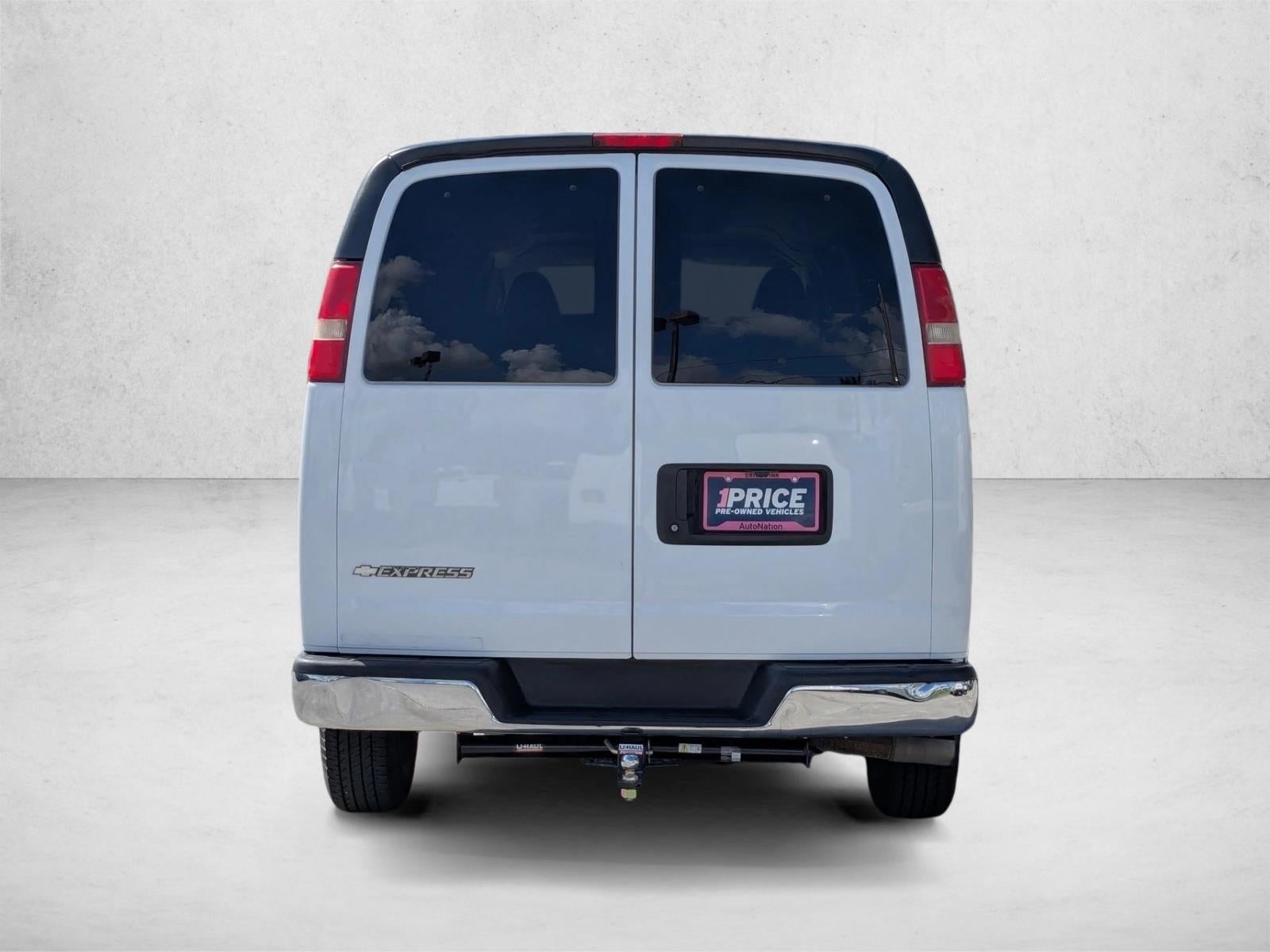 2017 Chevrolet Express Passenger 3500 LT