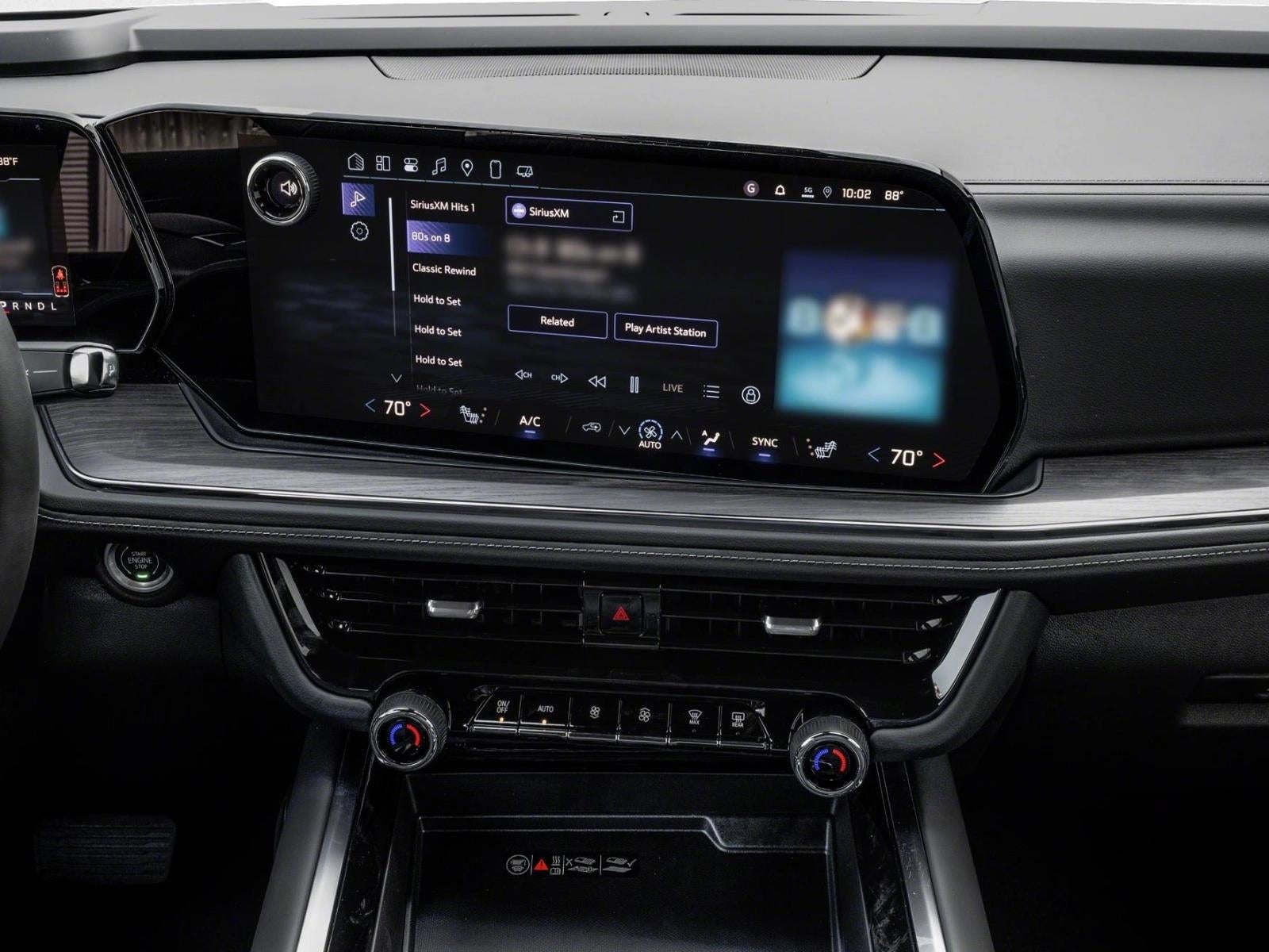 2027 Chevrolet Suburban LT - Photo 7