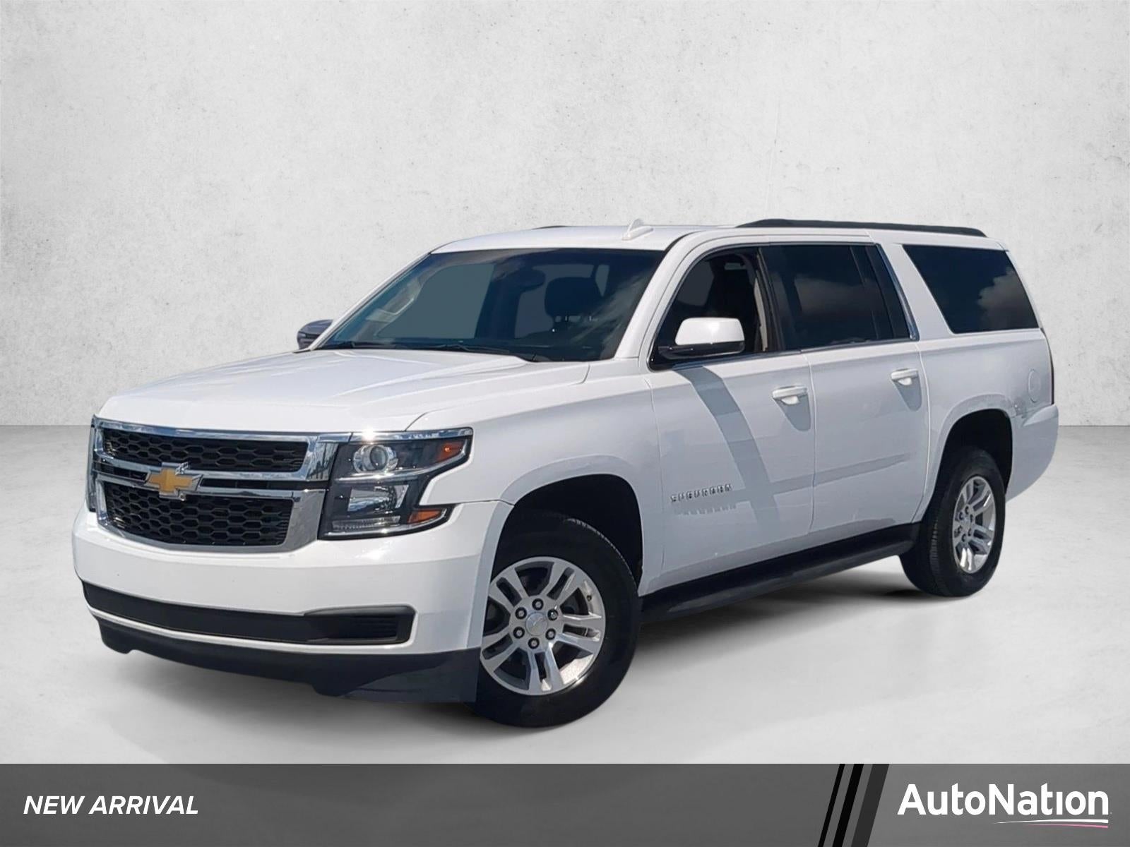 2019 Chevrolet Suburban 2WD 1500 LS's photo