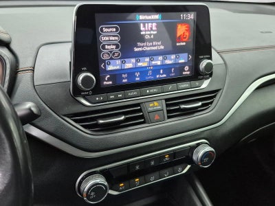 2022 Nissan Altima SR FWD