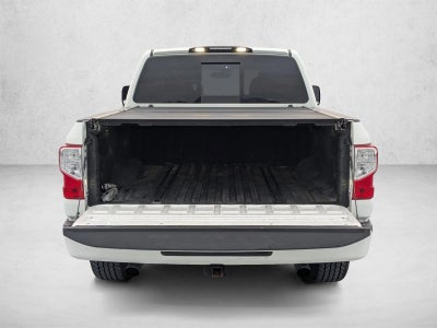 2018 Nissan TITAN SV
