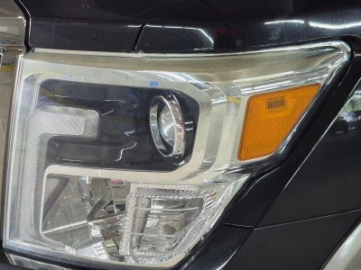 2018 Nissan TITAN Platinum Reserve