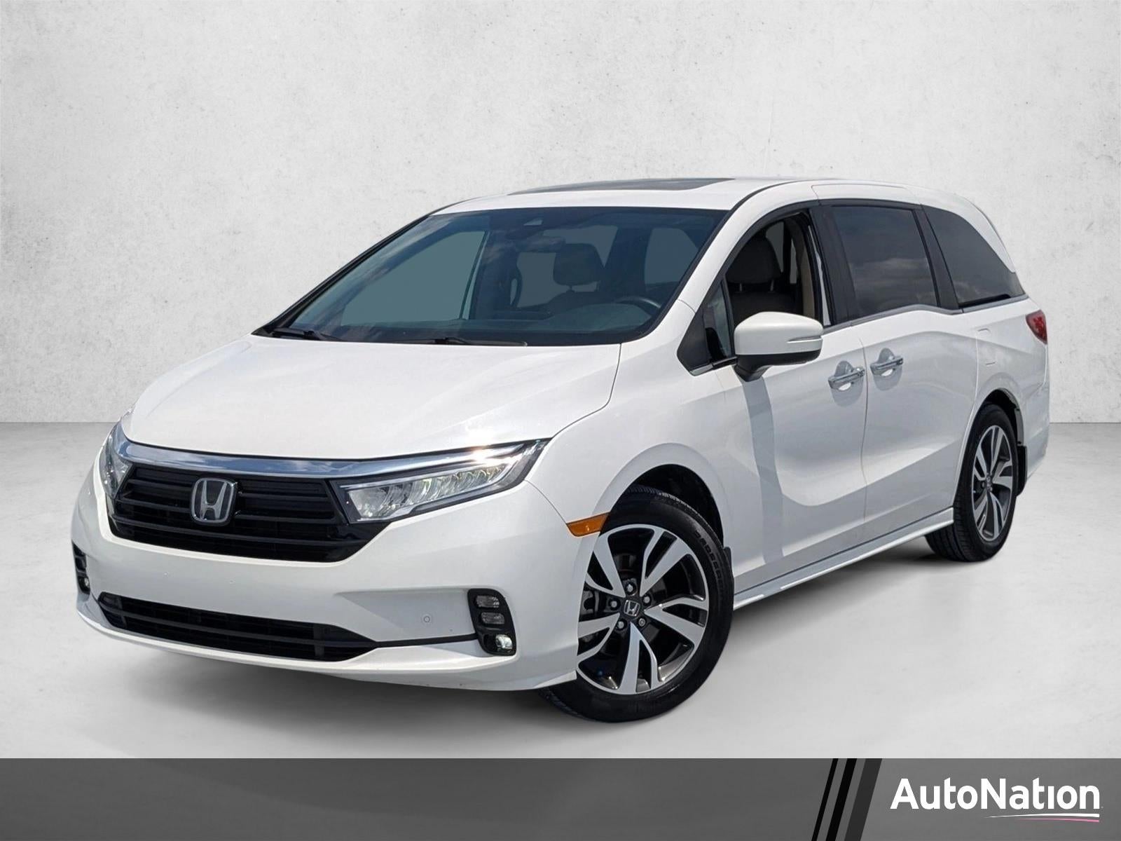2024 Honda Odyssey Touring's photo
