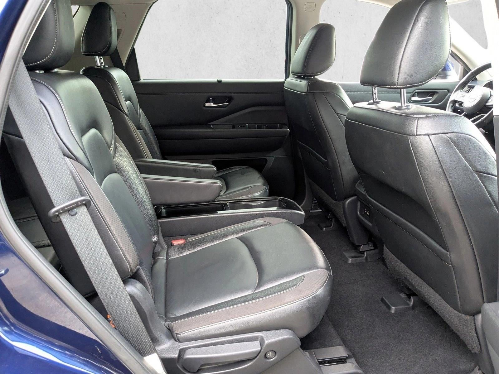 2022 Nissan Pathfinder SL