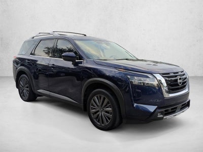 2022 Nissan Pathfinder SL