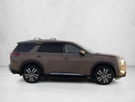 2023 Nissan Pathfinder Platinum 4WD