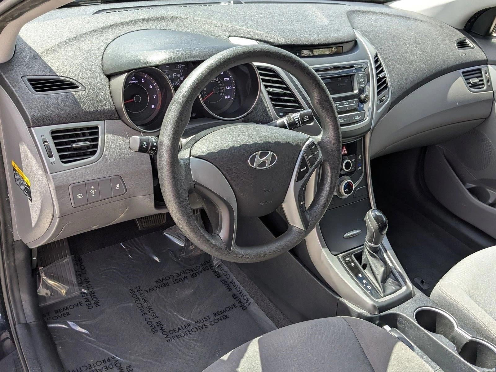 2016 Hyundai Elantra SE