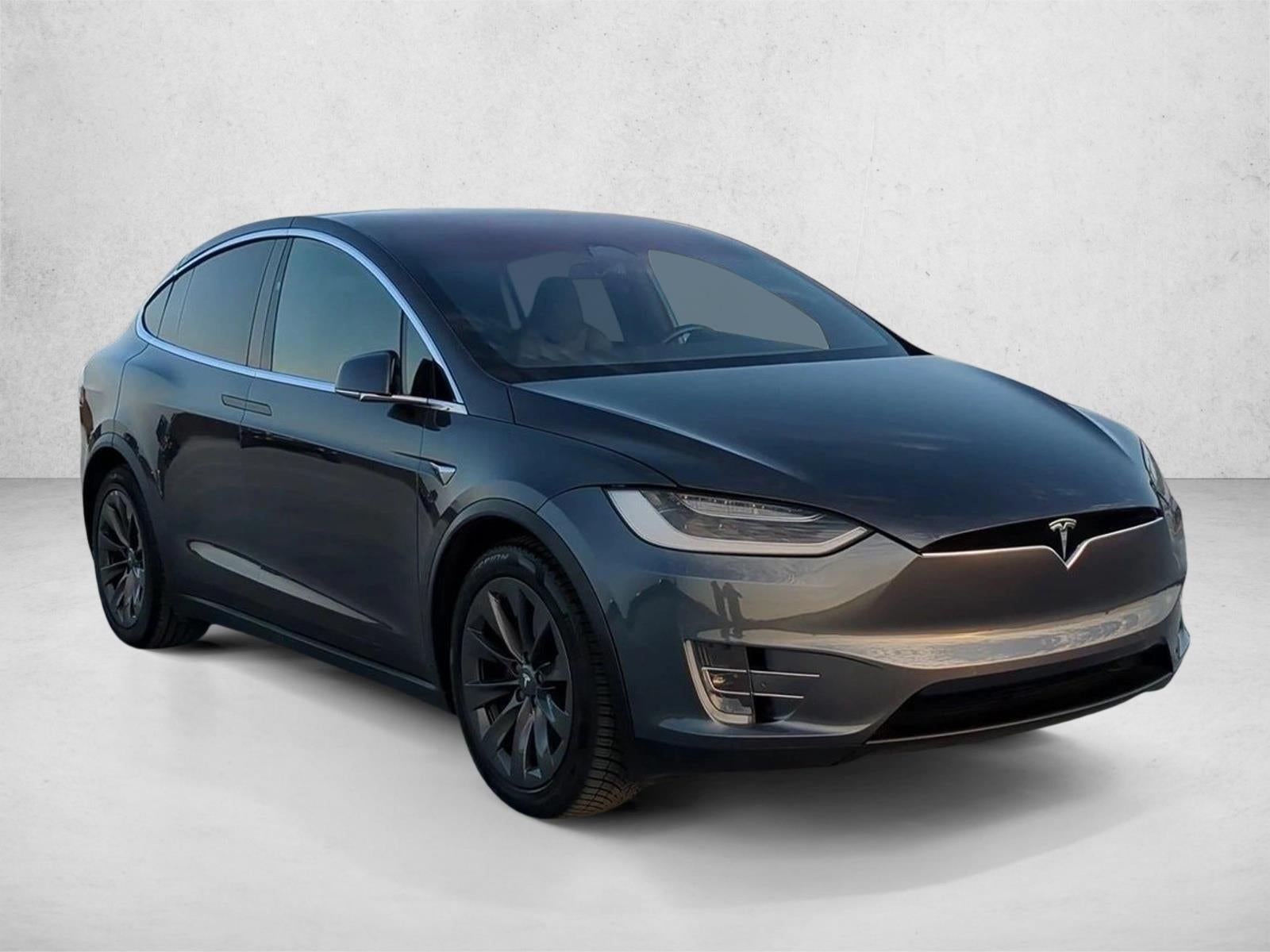 Used 2018 Tesla Model X 100D with VIN 5YJXCBE25JF127048 for sale in Pembroke Pines, FL