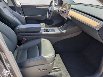 2025 Tesla Model Y Long Range