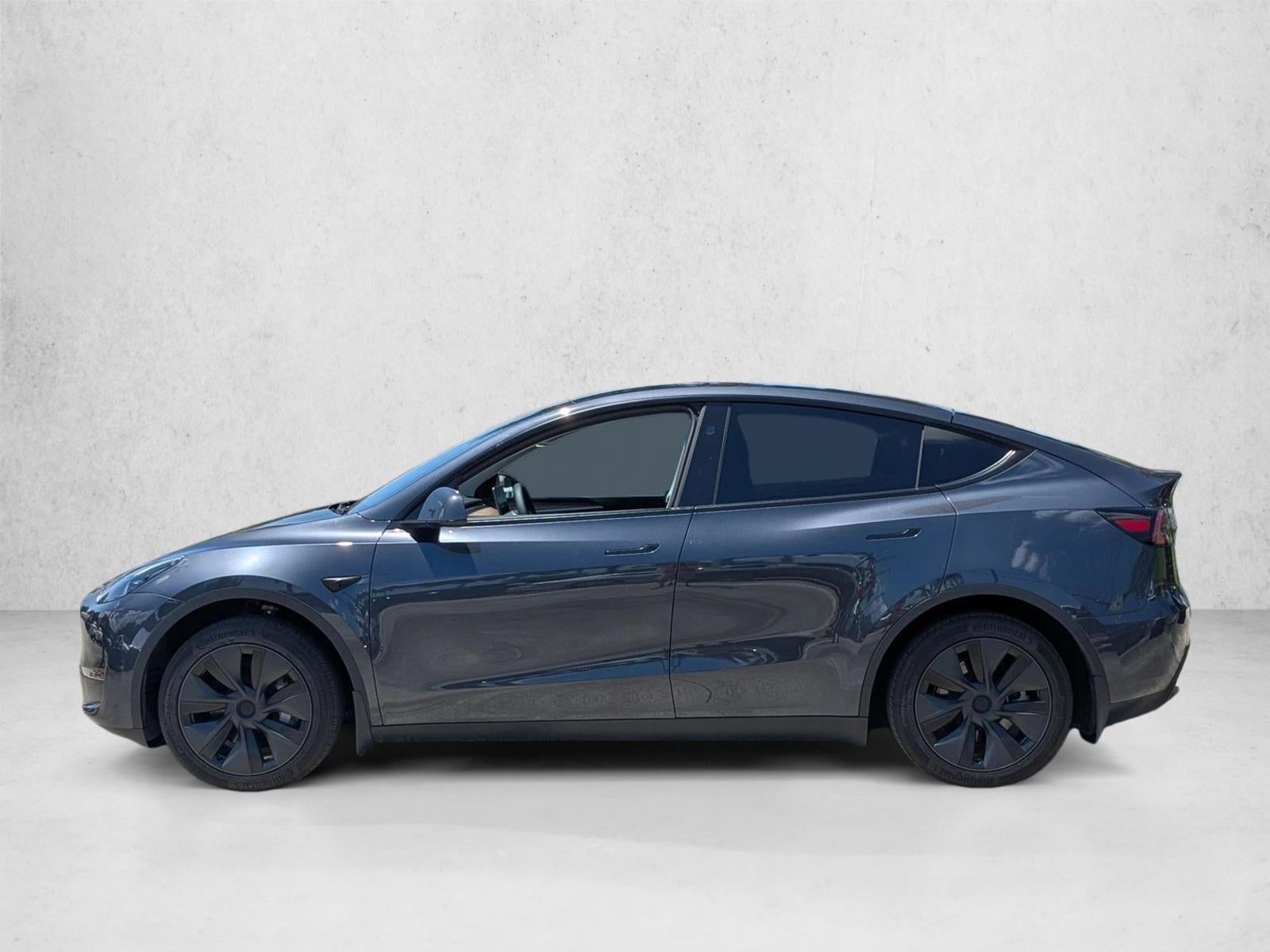 2025 Tesla Model Y Long Range