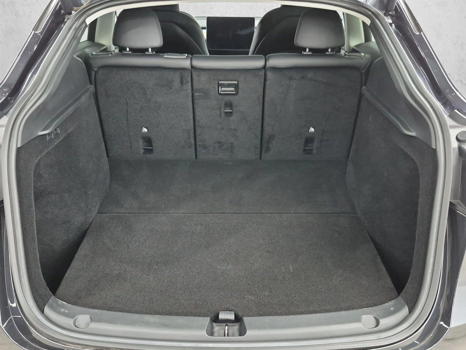 2024 Tesla Model Y Base