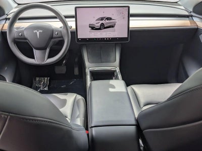 2025 Tesla Model Y Long Range