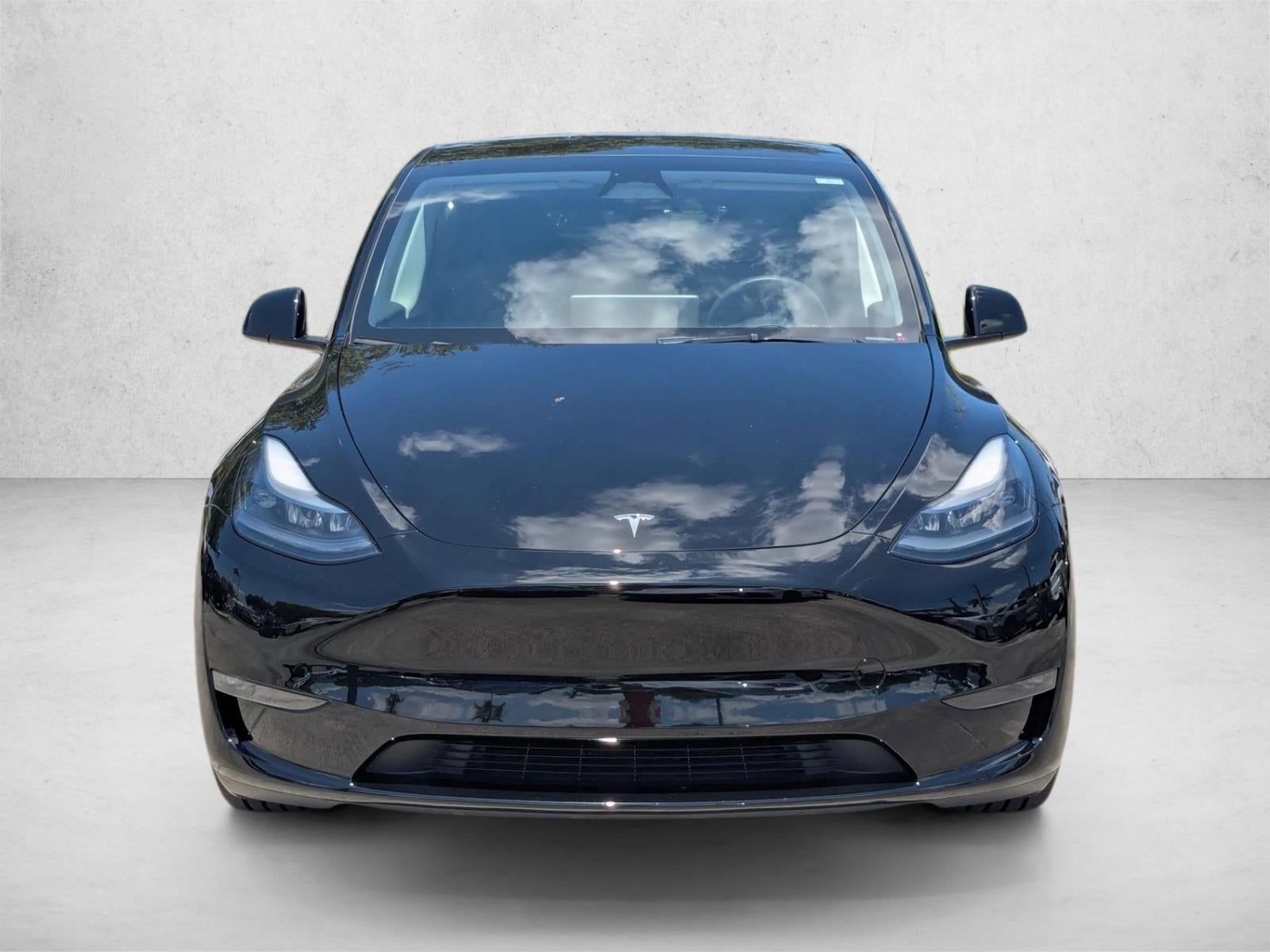 Used 2025 Tesla Model Y Performance with VIN 7SAYGDEF7SA347154 for sale in Pembroke Pines, FL