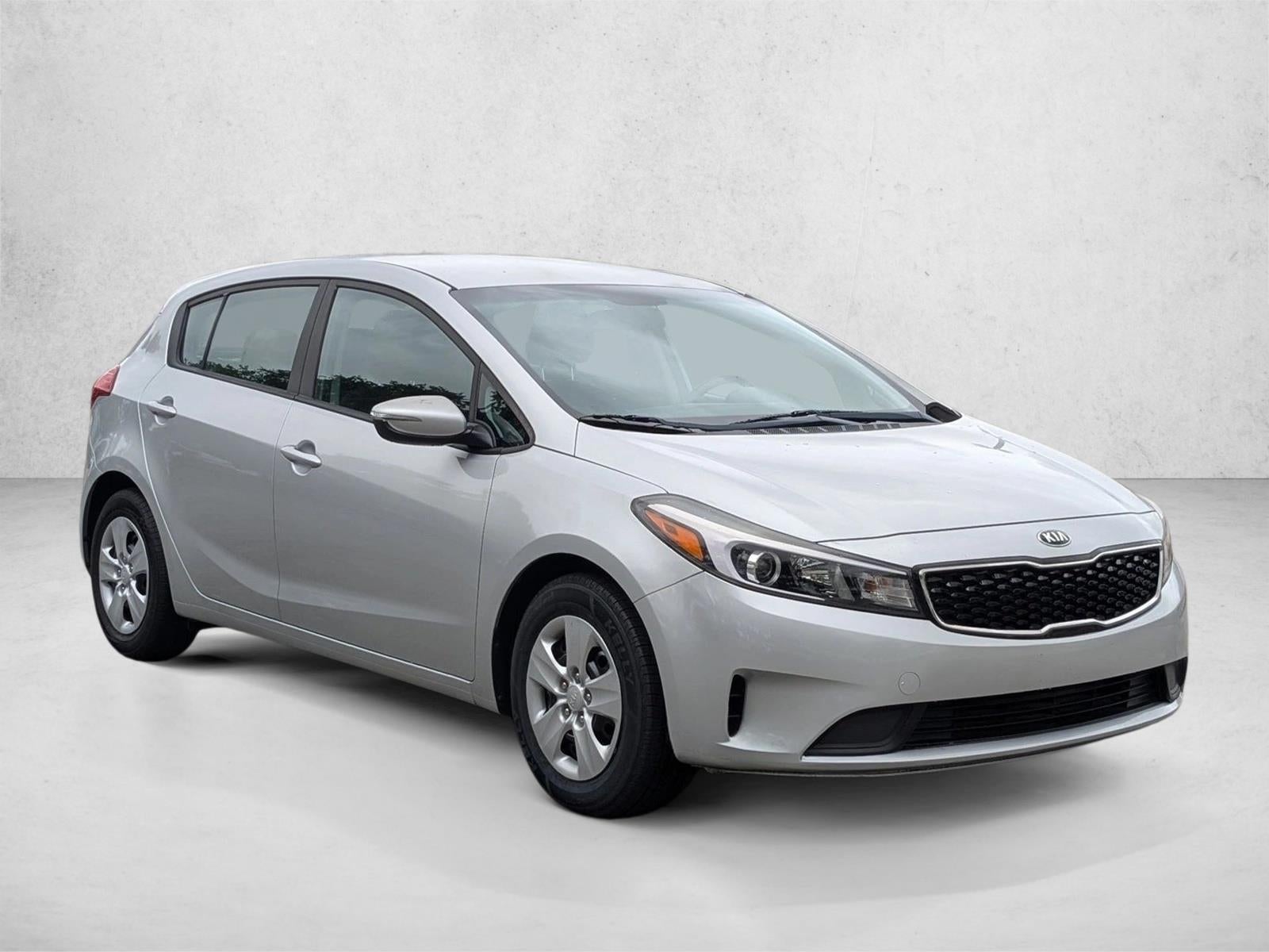 2017 Kia Forte5 LX