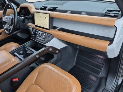 2023 Land Rover Defender 130 SE