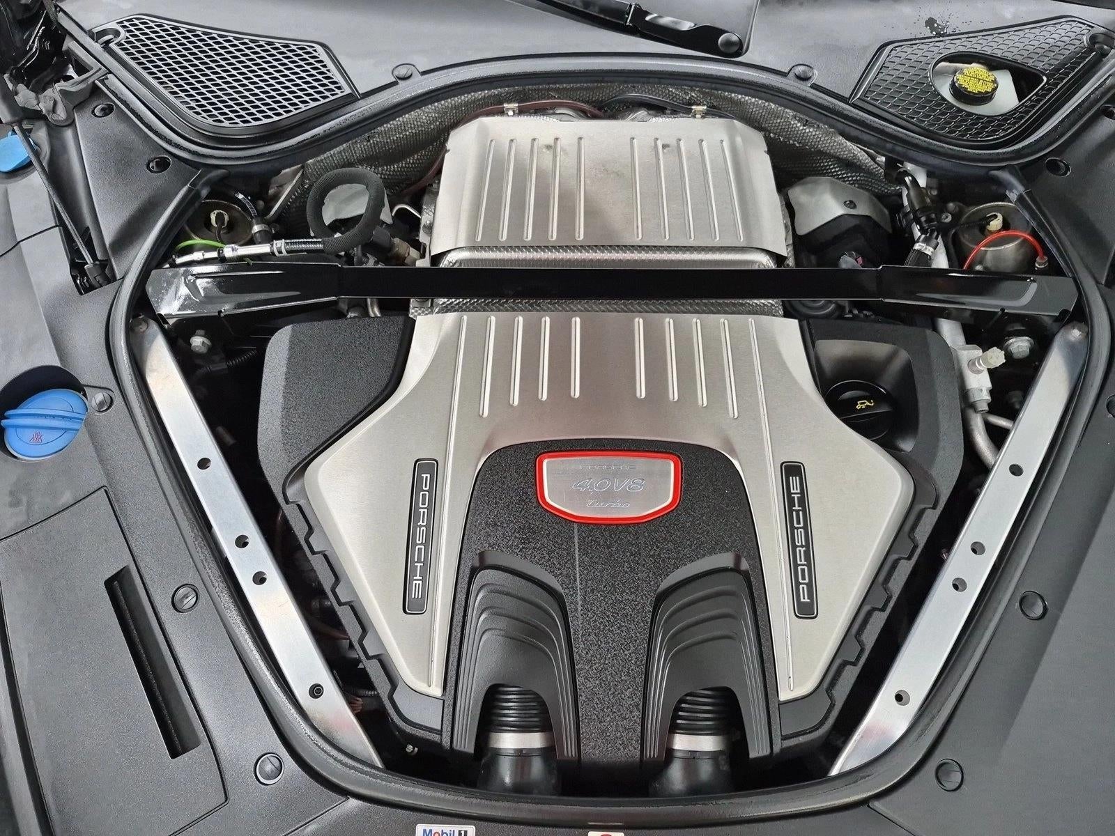 2017 Porsche Panamera Turbo