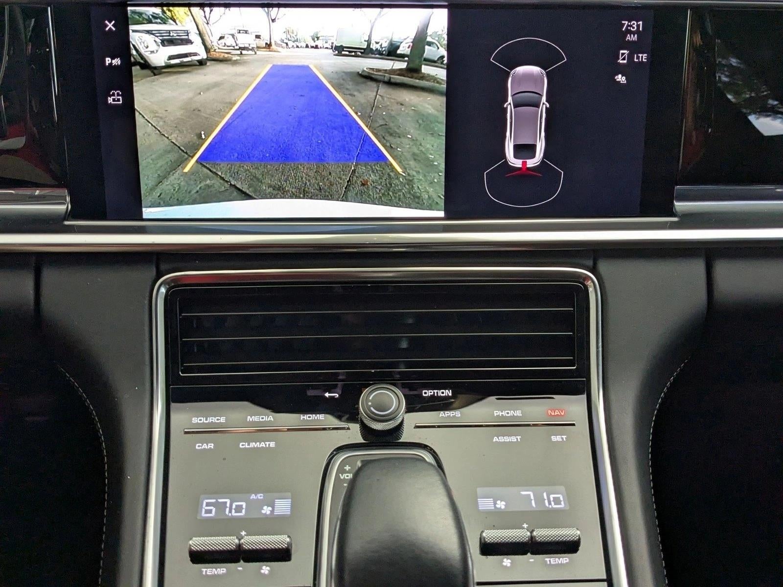 2022 Porsche Panamera Base