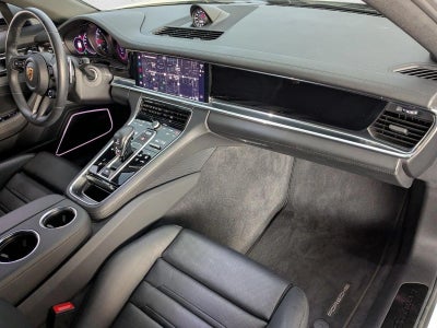 2022 Porsche Panamera Base