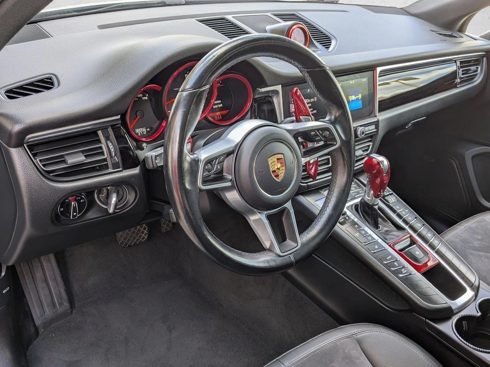 2021 Porsche Macan Base