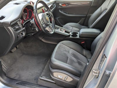 2021 Porsche Macan Base