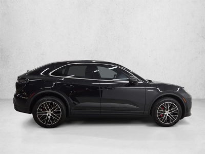 2025 Porsche Macan Electric 4S