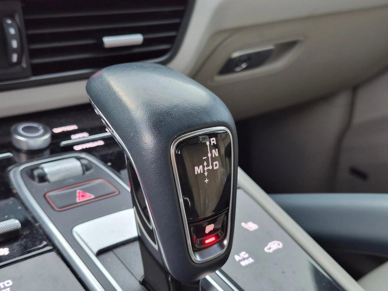 2020 Porsche Cayenne Coupe Base