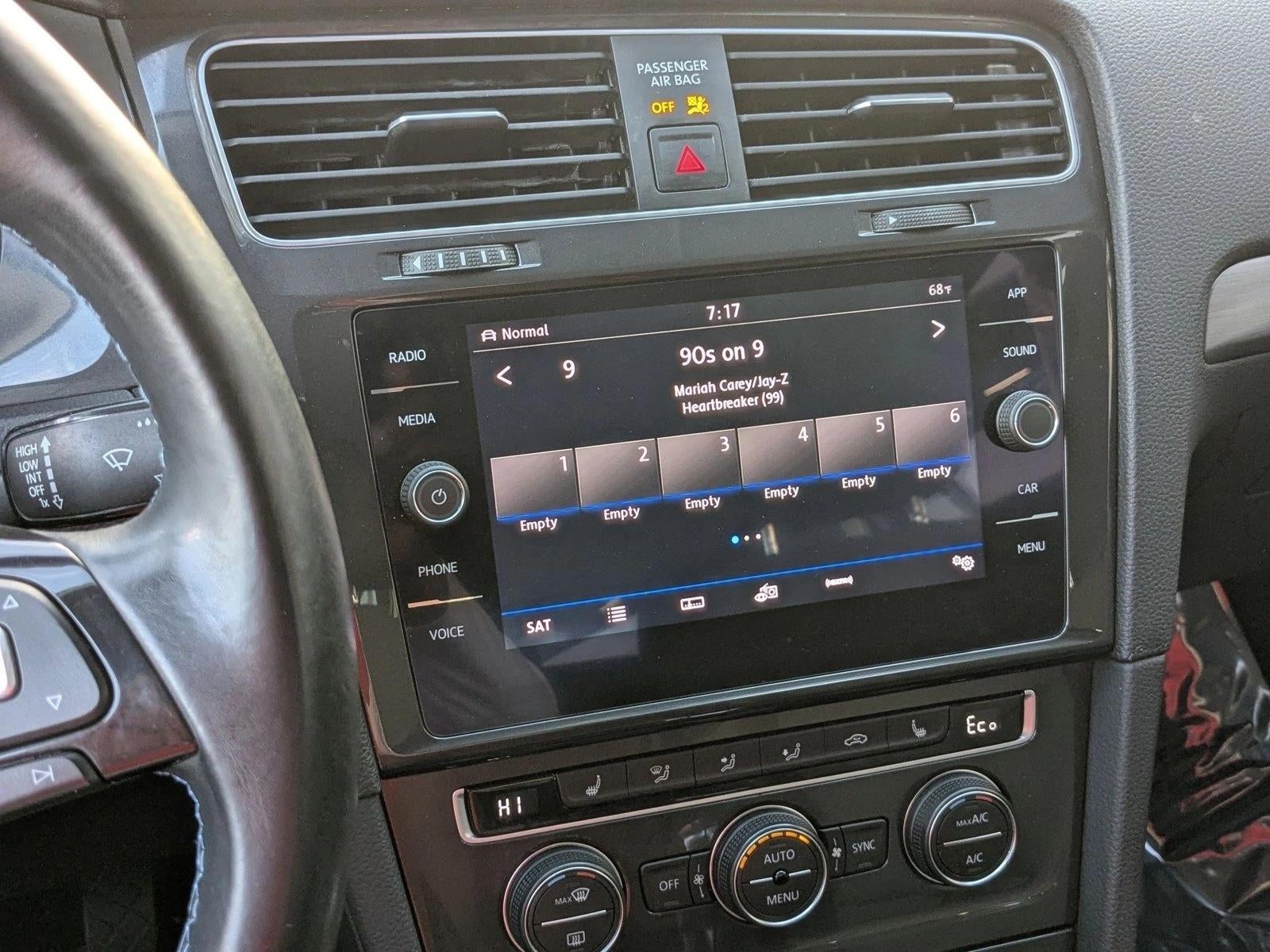 2019 Volkswagen e-Golf SE