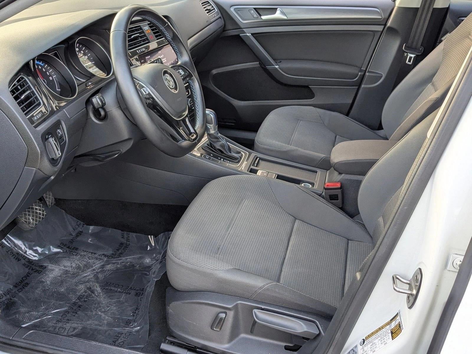 2019 Volkswagen e-Golf SE