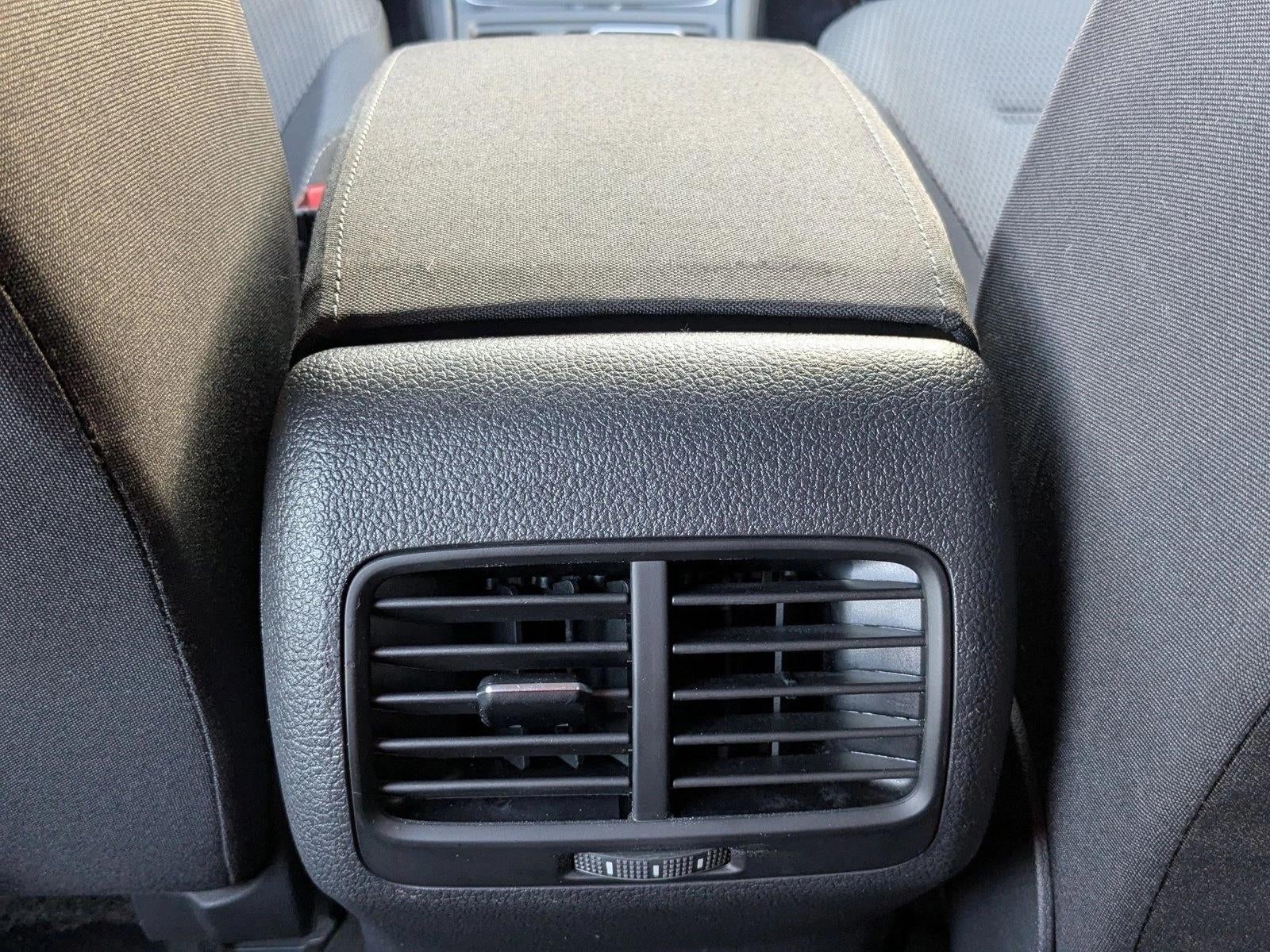 2019 Volkswagen e-Golf SE